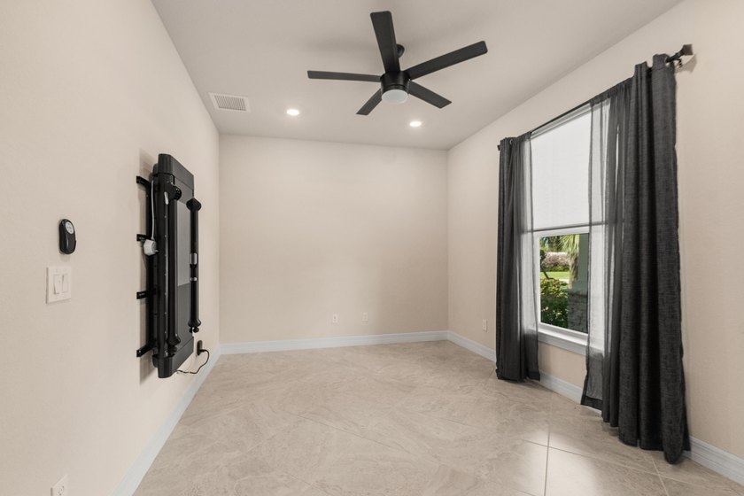 Move-in ready! Discover this beautifully upgraded 4-bedroom - photo 9