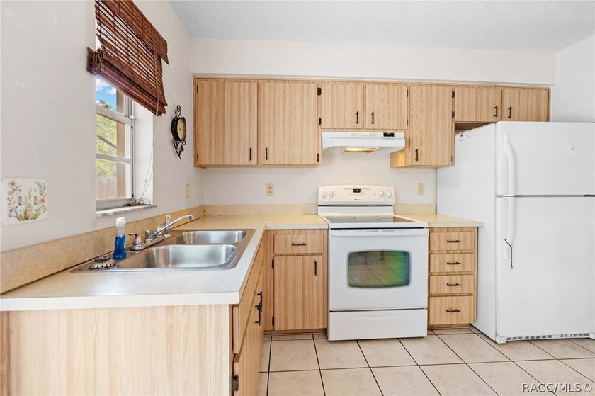 25,000 price reduction! Charming and versatile, this 2-bedroom - photo 30