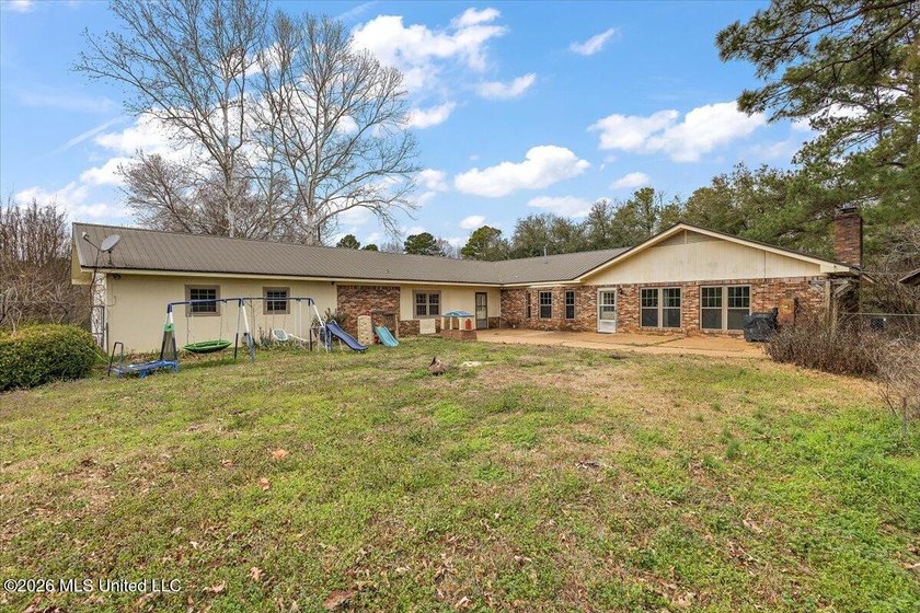 Nestled in the serene countryside of Terry, this 7.6-acre - photo 5