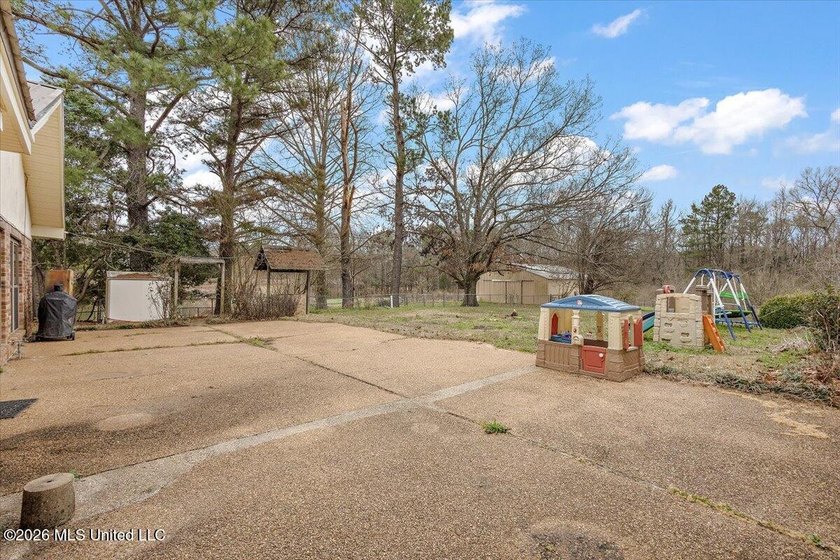 Nestled in the serene countryside of Terry, this 7.6-acre - photo 6