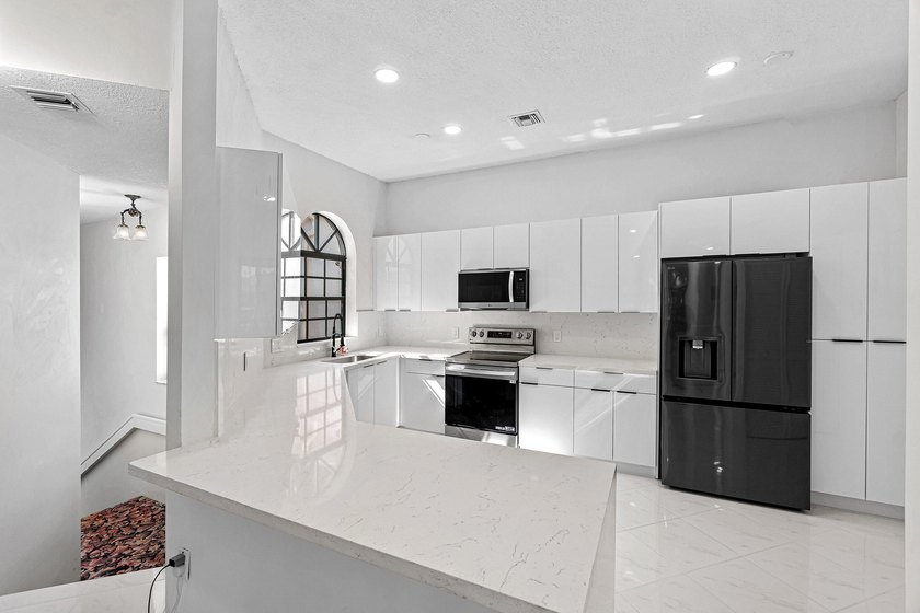 Discover the perfect blend of comfort, style, and convenience in - photo 8