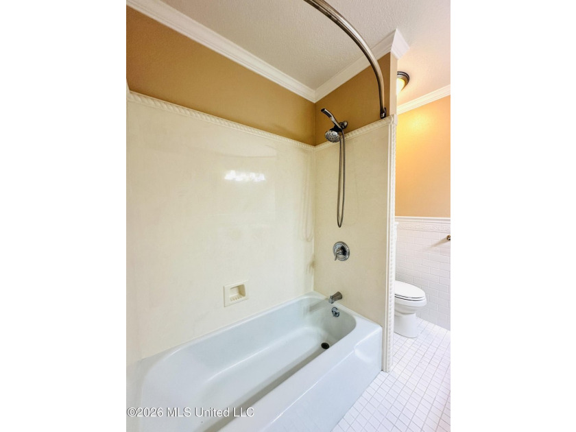 $15,000. in BUYER INCENTIVES. Nice, well-maintained one-story - photo 12