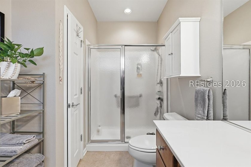 Welcome home to this beautifully designed Robin model villa - photo 21