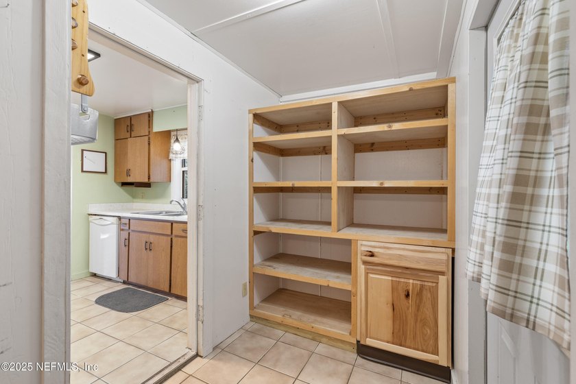 This immaculate and well loved lake home with additional cottage - photo 11
