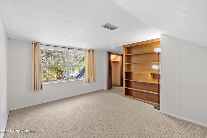 This immaculate and well loved lake home with additional cottage - photo 18