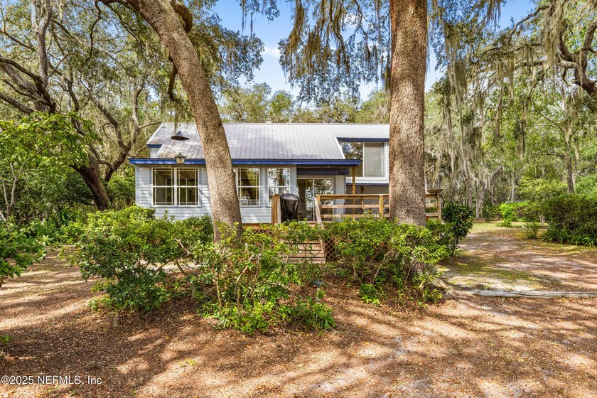 This immaculate and well loved lake home with additional cottage - photo 35