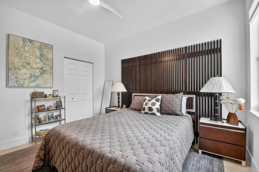 Get ready for Extraordinary! This Decorator/Designer Renovated - photo 36