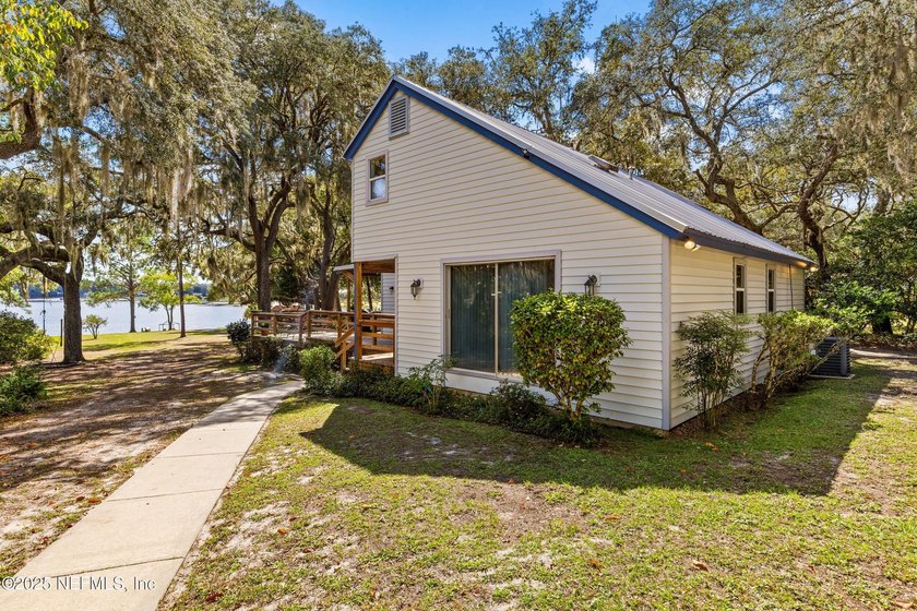 This immaculate and well loved lake home with additional cottage - photo 41