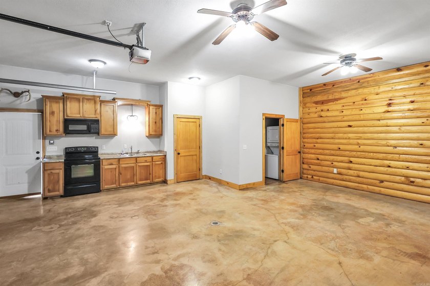 Custom-built log home just minutes from beautiful Lake Ouachita! - photo 42