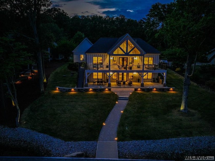 Luxury Lakefront Custom Home with dual living spaces Beautiful - photo 9