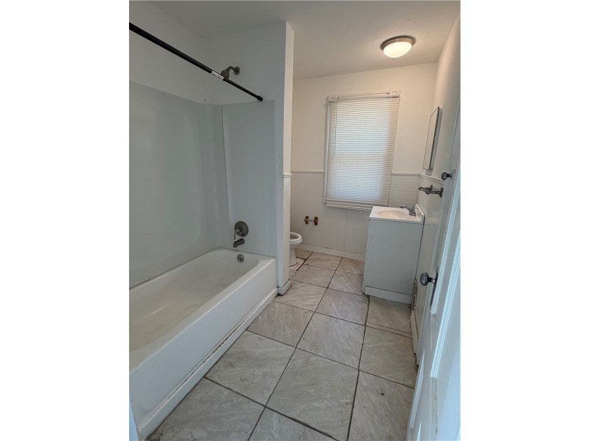 DEAL FELL THROUGH. NOT DUE TO THE PROPERTYpletely redone solid - photo 15