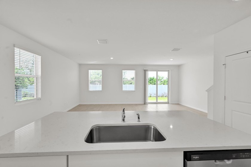 BRAND NEW Sandpiper Model! Move in today and enjoy quick closing - photo 6