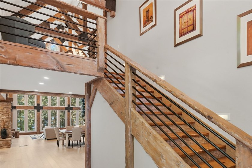 Remarkable Beaver Lake living in this custom built lake home - photo 35