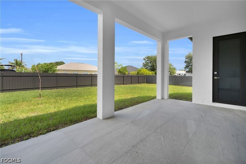 Welcome to this stunning newly constructed home in one of Cape - photo 36