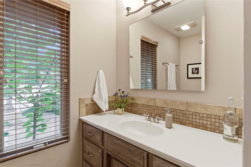 Remarkable Beaver Lake living in this custom built lake home - photo 39