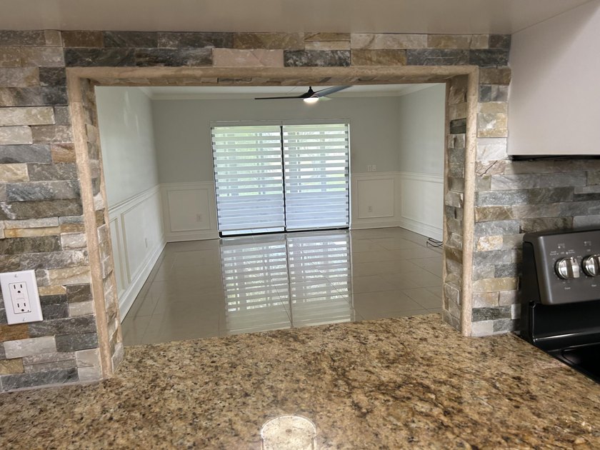 Welcome to this beautifully updated 2-bedroom, 2-bathroom - photo 5