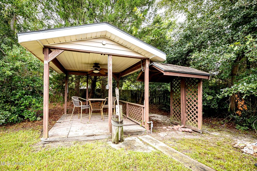 APPROVED SHORT SALE! 3 Bedrooms | 2 Bathrooms, Large bonus room - photo 40
