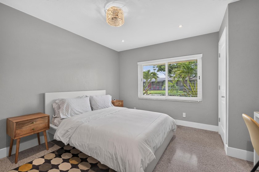 Spacious home with an open floor plan in the heart of Wilton - photo 20