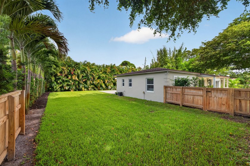 Spacious home with an open floor plan in the heart of Wilton - photo 36