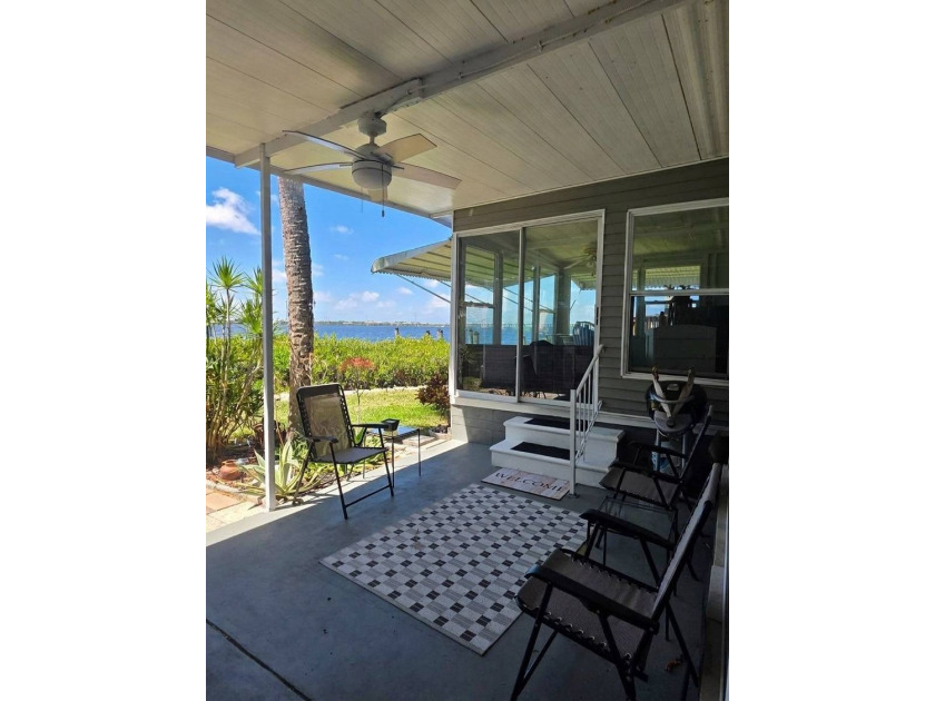 Unbeatable Value: Direct Waterfront Living on the Manatee River! - photo 10