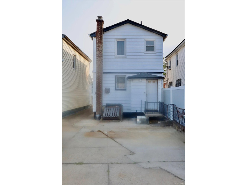 Detached One-Family in the Heart of Canarsie: Space, Parking &amp; - photo 13