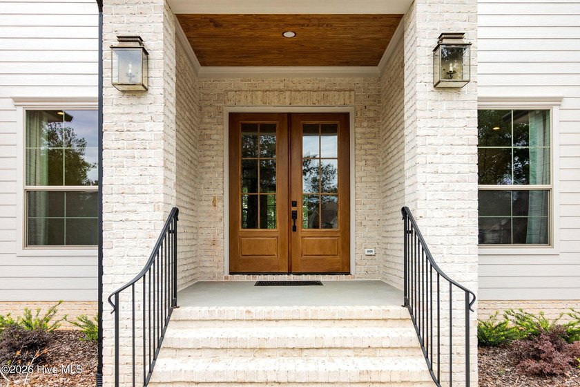 Located just a short stroll from Lake Pinehurst, this - photo 15