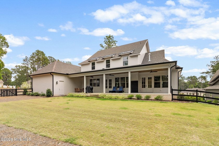 Located just a short stroll from Lake Pinehurst, this - photo 18