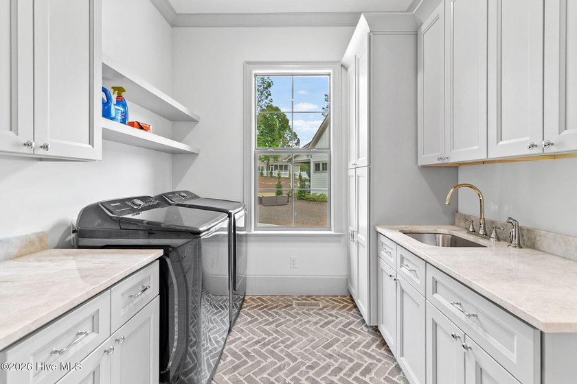 Located just a short stroll from Lake Pinehurst, this - photo 29