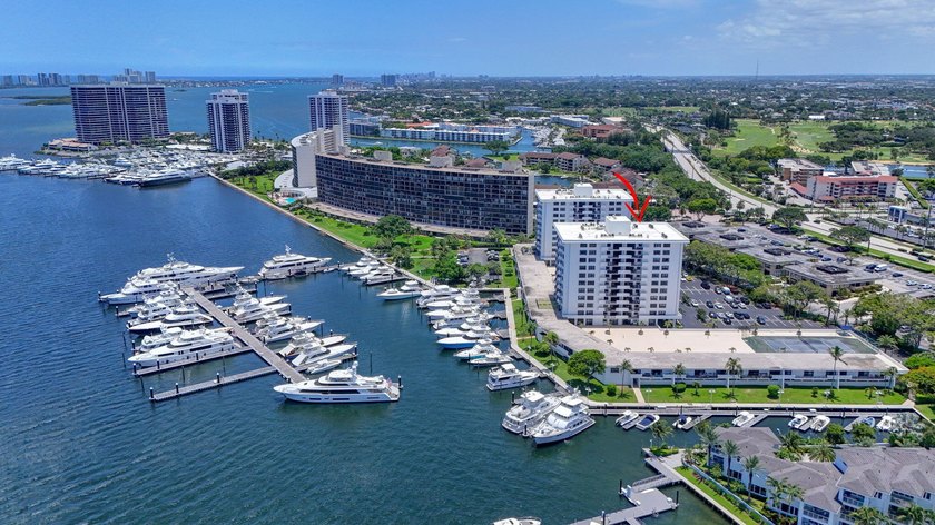 The largest and most coveted condo floorplan in Old Port Cove! - photo 46