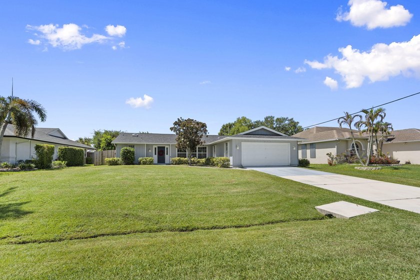 Beautifully maintained home in Port St. Lucie. Major updates - photo 25
