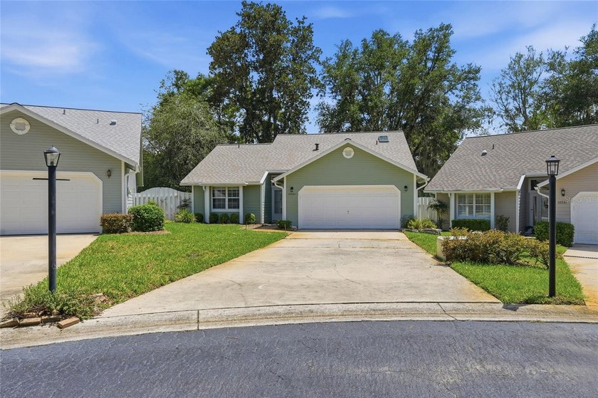 Welcome to the peaceful community of Meadowbrook! This 3 bedroom - photo 2