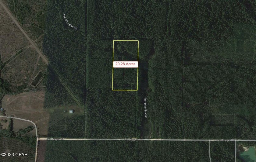 This sprawling 20.28-acre property in Freeport, FL features a - photo 4