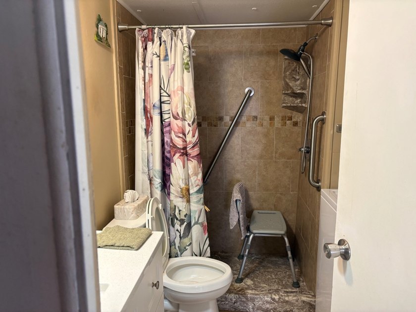 This home is located on the Canal to Lake Huntley and offers 3 - photo 5