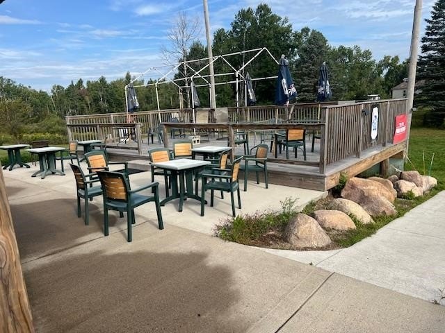 Well established tavern and restaurant located 5 miles West of - photo 17