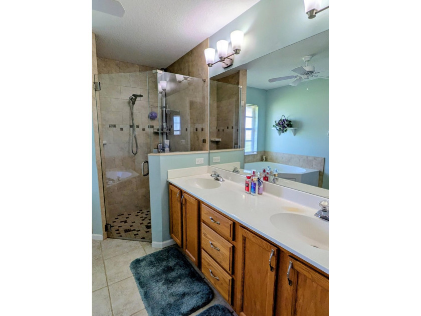 Original owner, RJM construction Wildflower II w/custom touches - photo 18