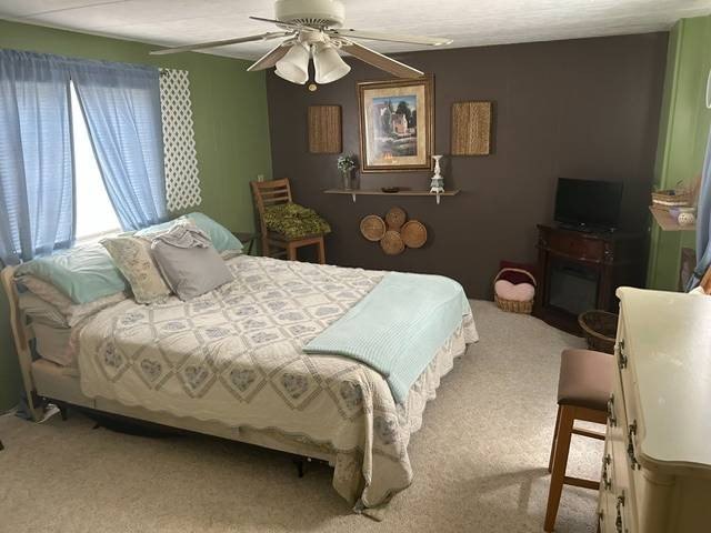 Welcome to easy, carefree Florida living in this charming and - photo 13