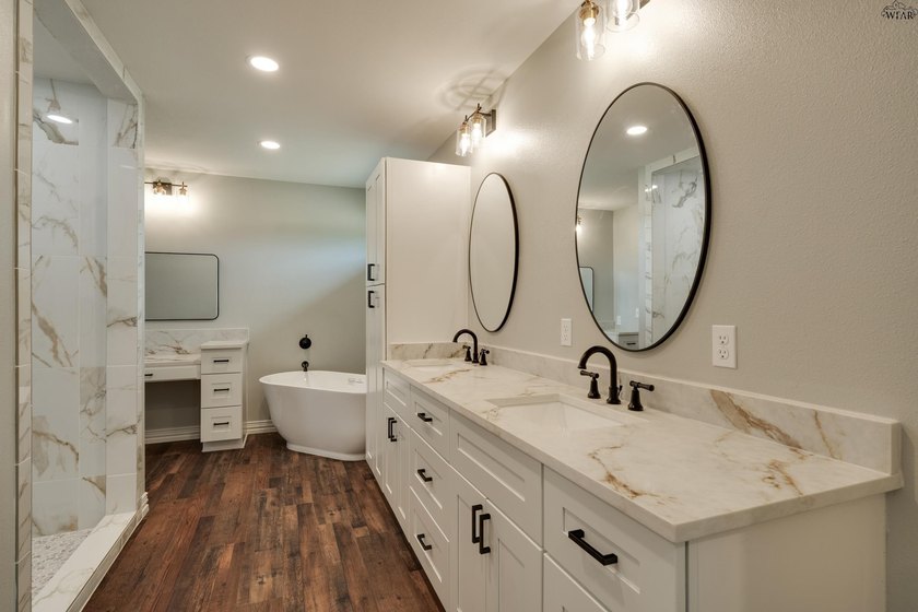Incredible new construction home in desirable Holliday ISD! This - photo 14