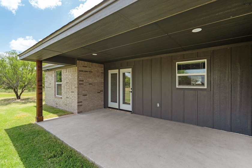 Incredible new construction home in desirable Holliday ISD! This - photo 26