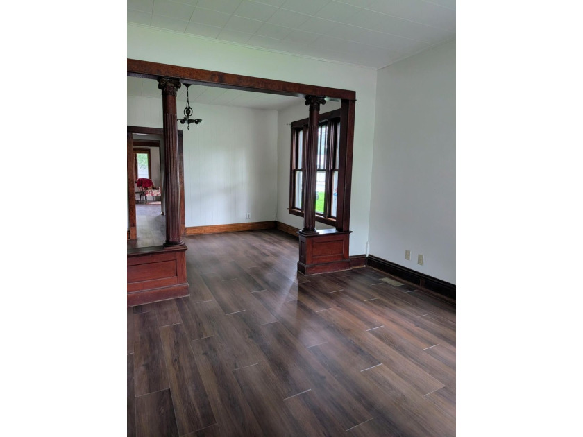 Built in 1920 this Grand home has seen the evolution of Hobart - photo 3
