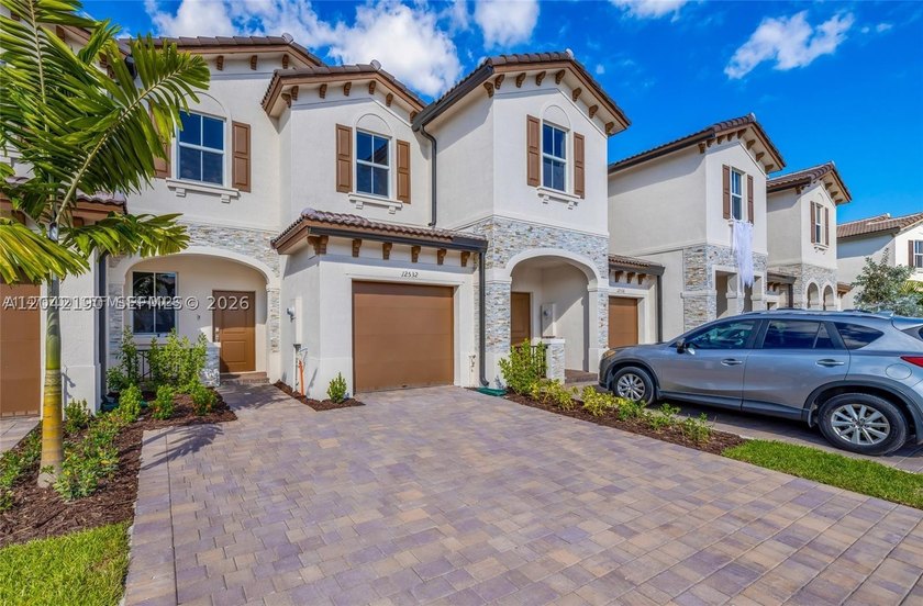 Exceptional investment opportunity! Built in 2023, this like-new - photo 3
