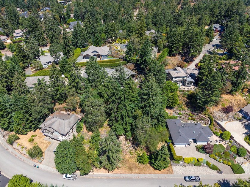 An exceptional opportunity to build your dream home in - photo 3