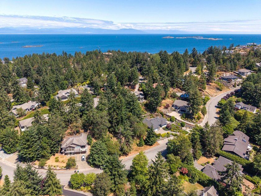 An exceptional opportunity to build your dream home in - photo 4