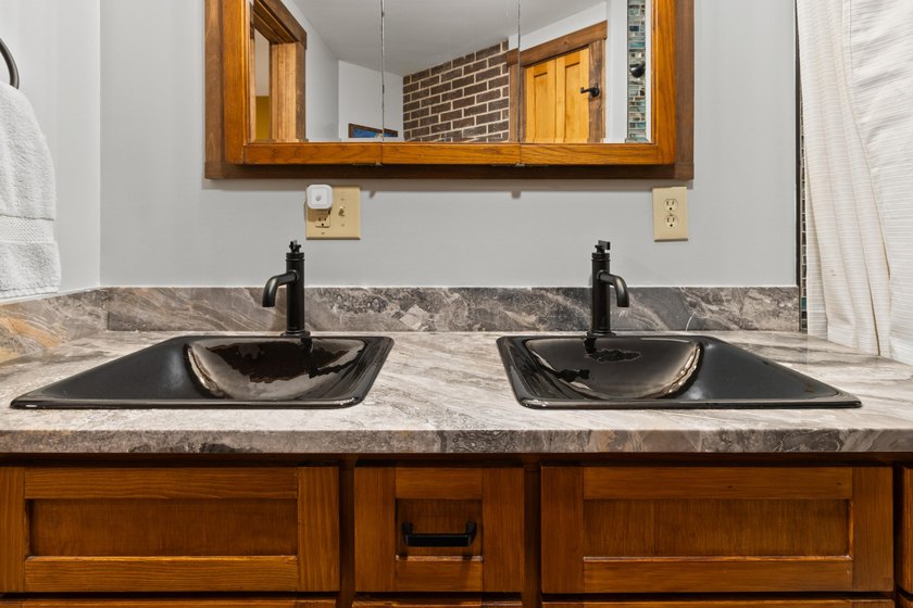 Luxury, Serenity, and Versatility Near Highland Lake Immerse - photo 49