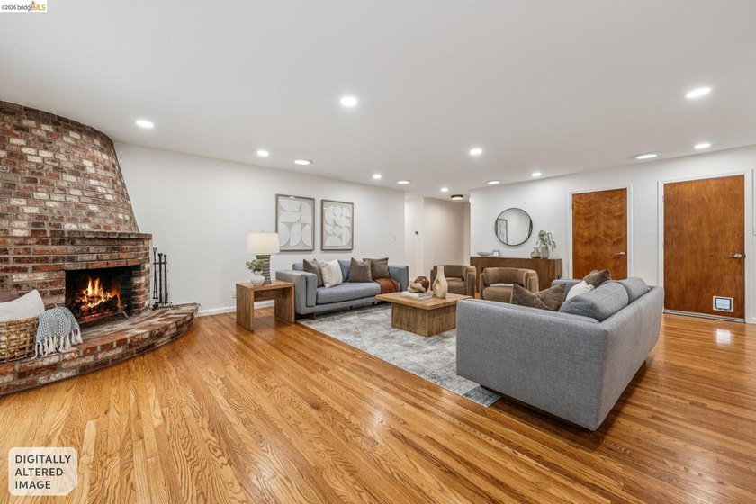 Built in 1968 and on the market for the first time, this - photo 8