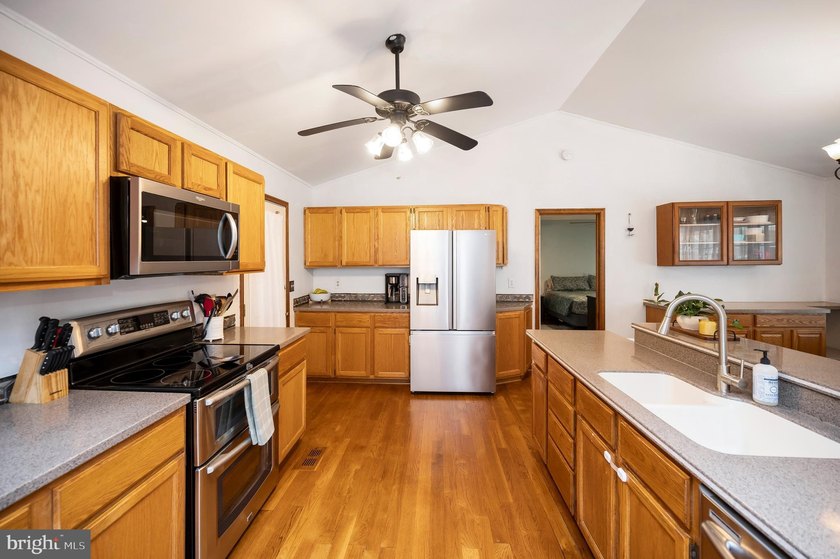 Welcome to 124 Republic Avenue in Lake of the Woods. Discover - photo 13