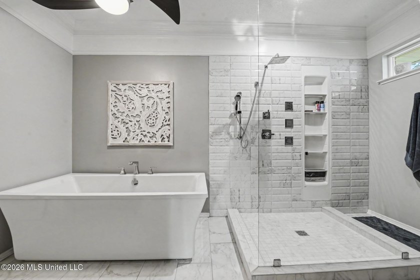 **BIG PRICE IMPROVEMENT ON THIS AWESOME HOME!!** $136/sqft !!!! - photo 18
