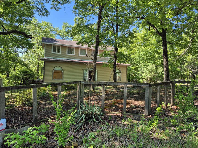 Nice wooded 8-acre tract in Benton County. This property is - photo 3