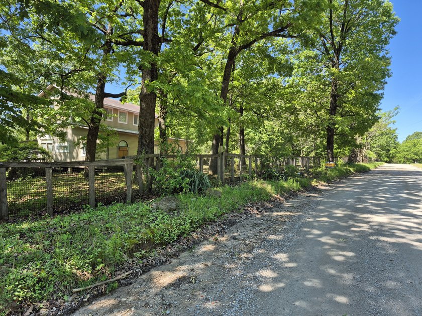 Nice wooded 8-acre tract in Benton County. This property is - photo 10