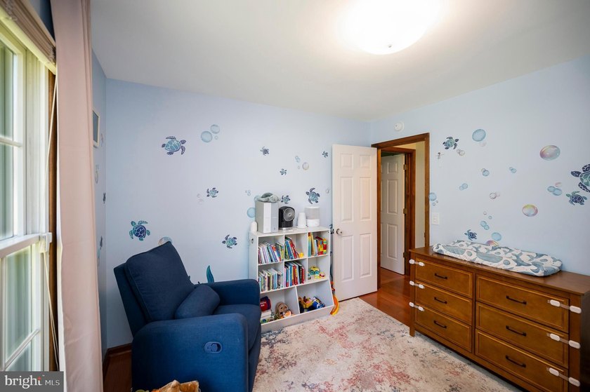 Welcome to 124 Republic Avenue in Lake of the Woods. Discover - photo 30