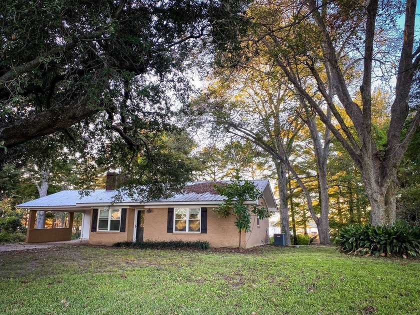 This 2 bedroom, 1 bath camp is located across from Lake Bruin - photo 20